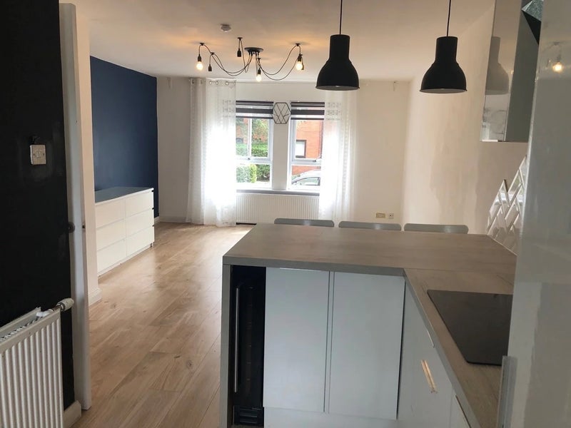 Room Budhill Avenue in Glasgow