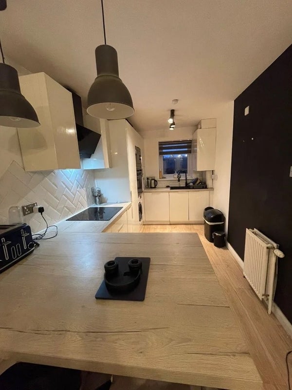 Room Budhill Avenue in Glasgow