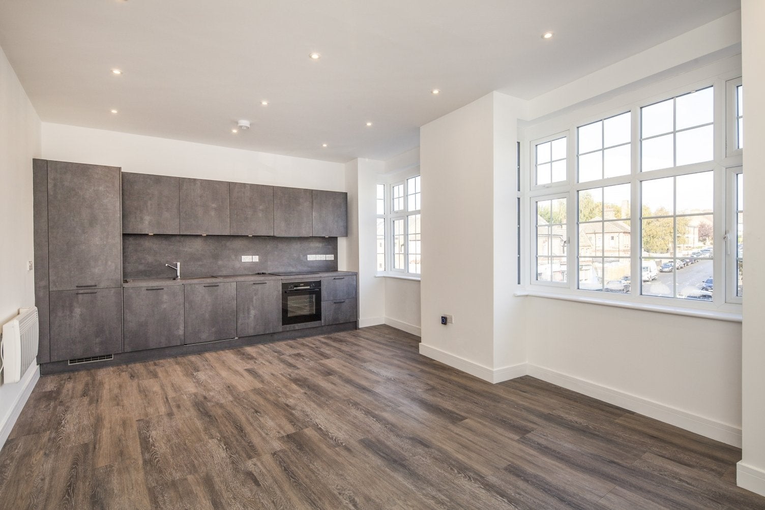 Flat Perry Rise in Greater London