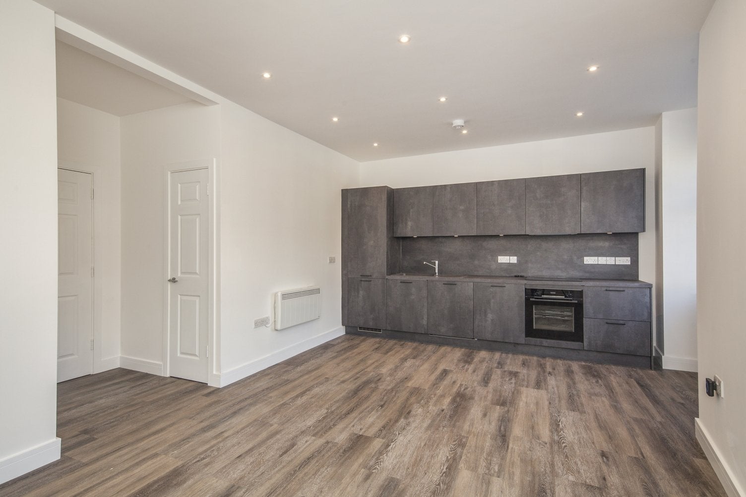Flat Perry Rise in Greater London