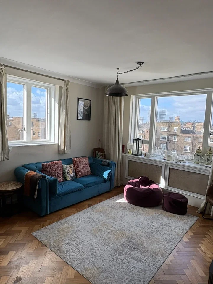 Flat Park Crescent in City of Westminster