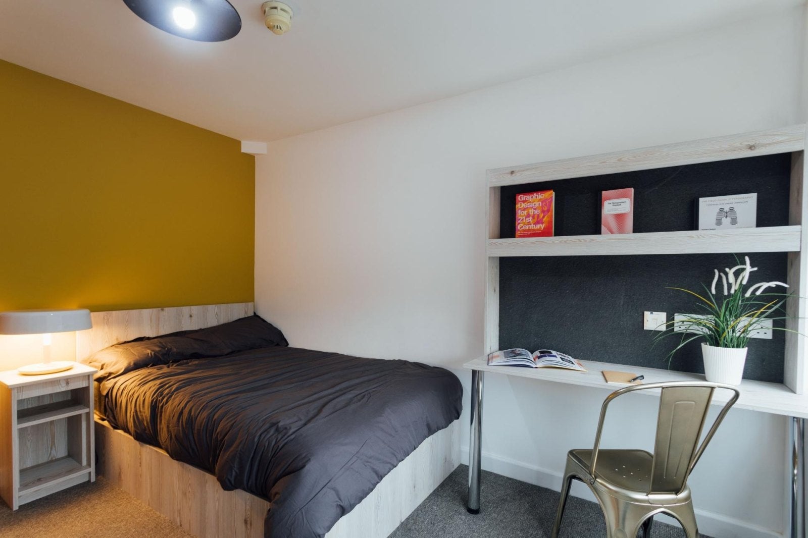 Room Devonshire Lane in Charnwood
