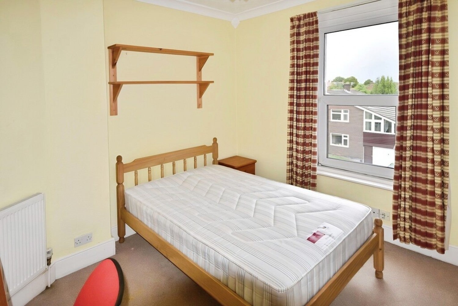 Flat Sylvan Road in Exeter