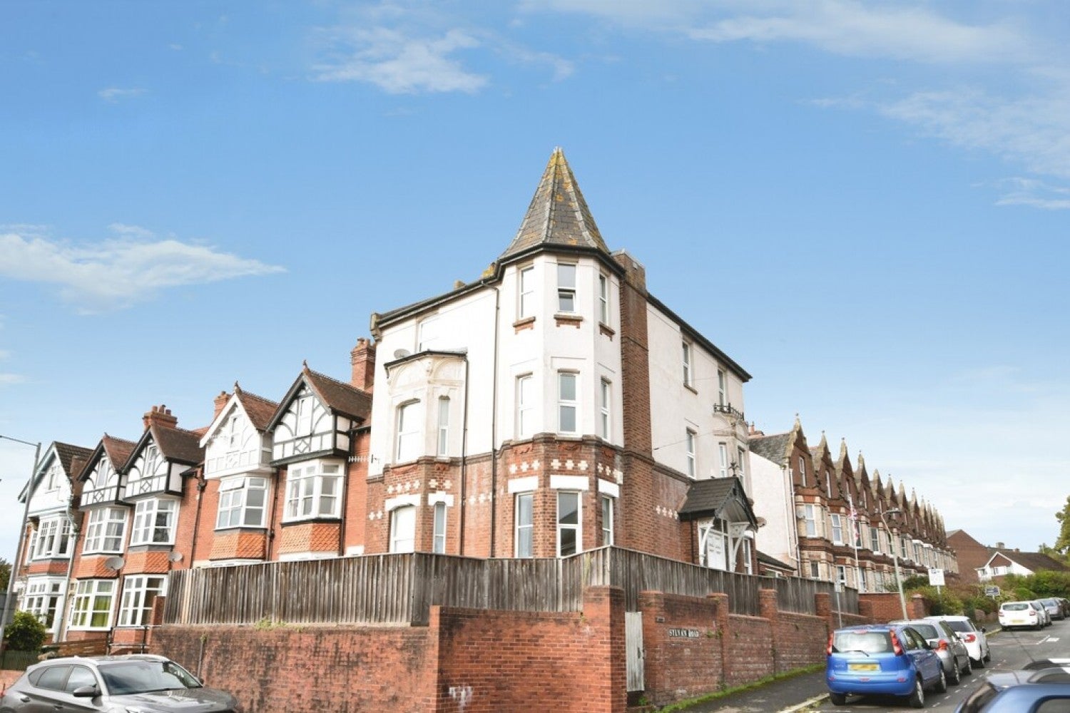 Flat Sylvan Road in Exeter