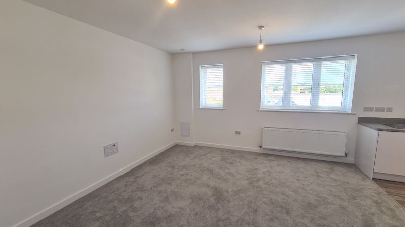 Flat Underwood Close in Peterborough