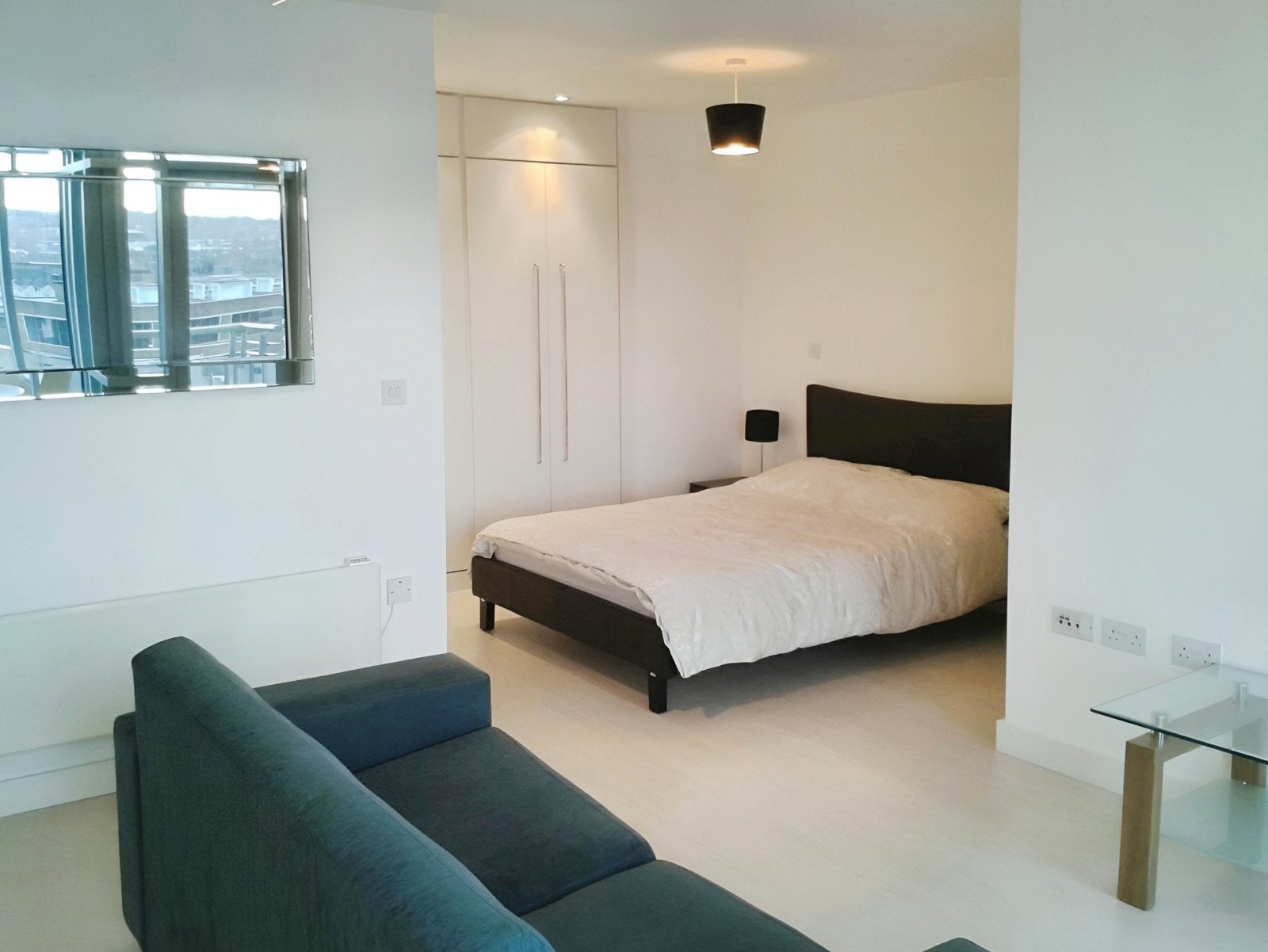 Flat Ingram Street in Leeds