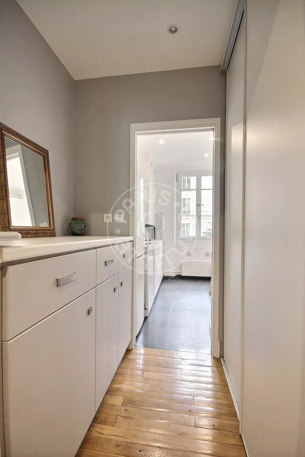 Flat Rue de l'Arbalète in Paris