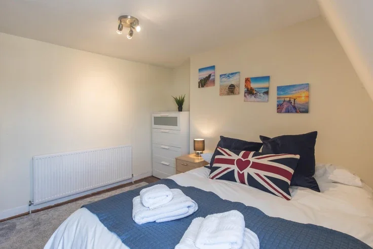 Flat Clapham Road in Greater London