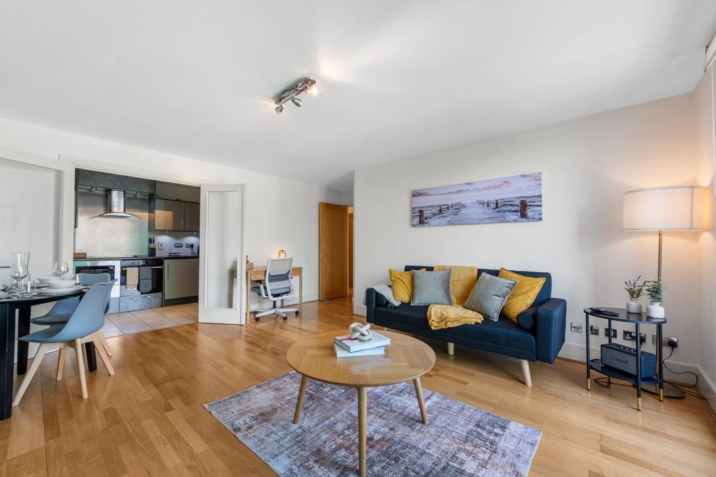 House Bridgefoot in Greater London