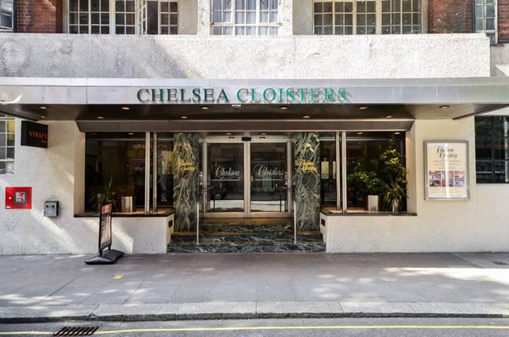 Flat Sloane Avenue in Greater London