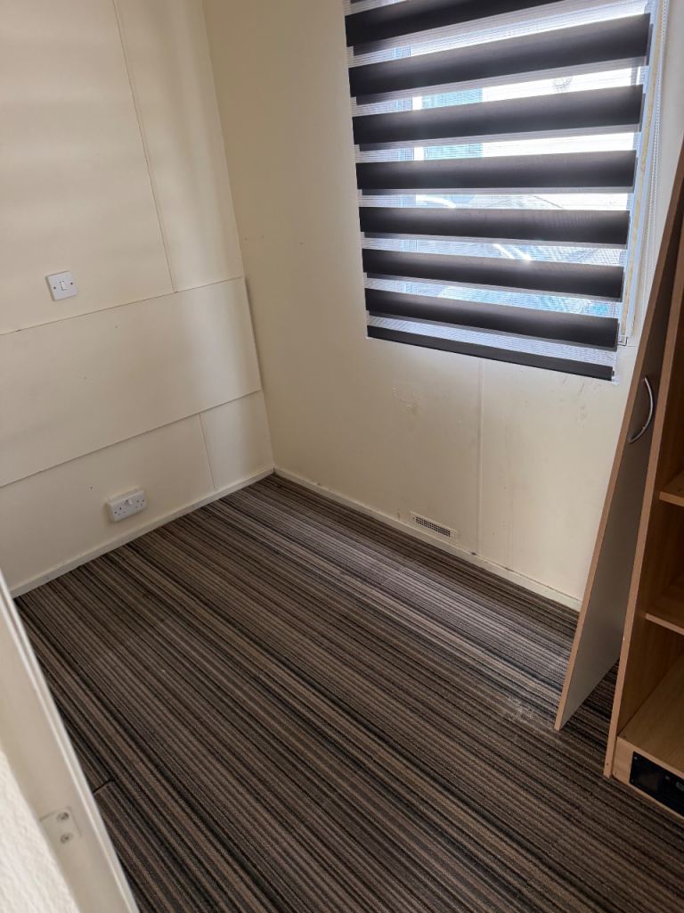 Flat Clayton Road in Greater London