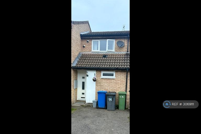 House Farndale Avenue in Chesterfield