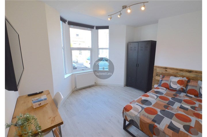 Flat Wolseley Gardens in Newcastle upon Tyne