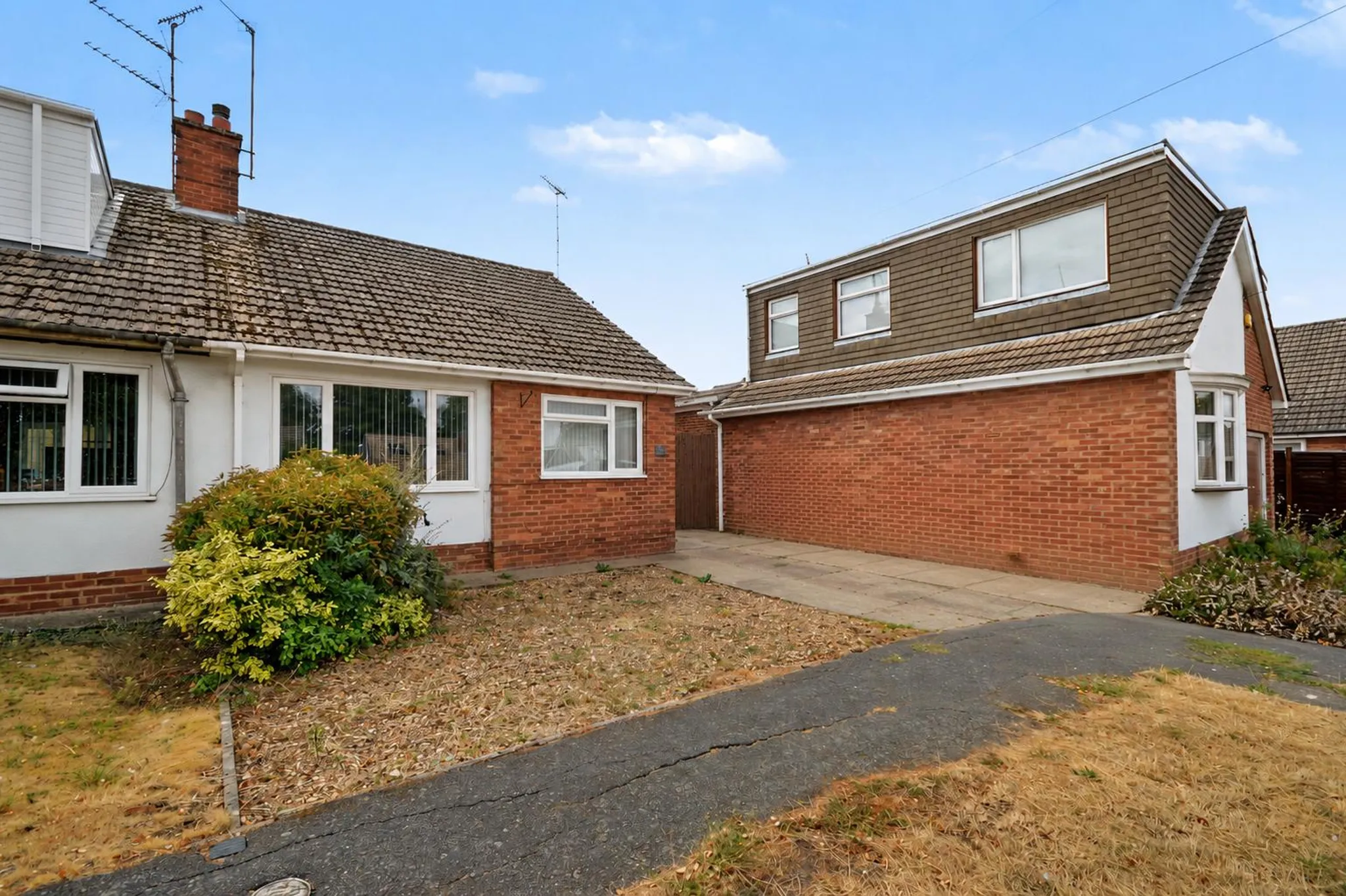 House Oakleigh Drive in Duston