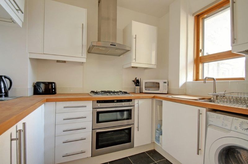Flat Brandon Street in Greater London