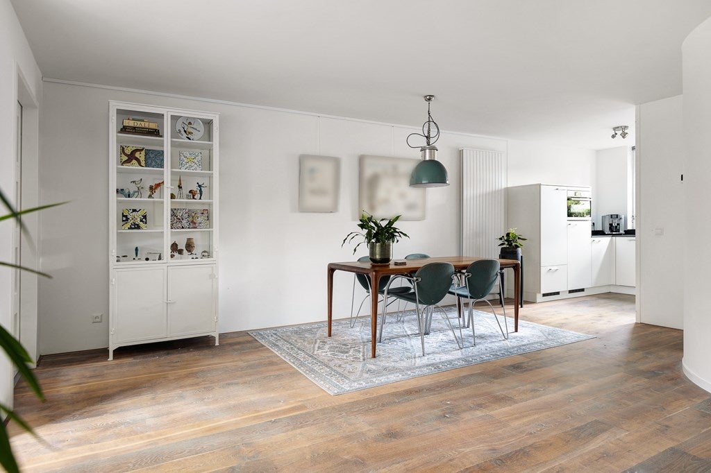 Tussenwoning te koop: Lange Voren 98, Barneveld