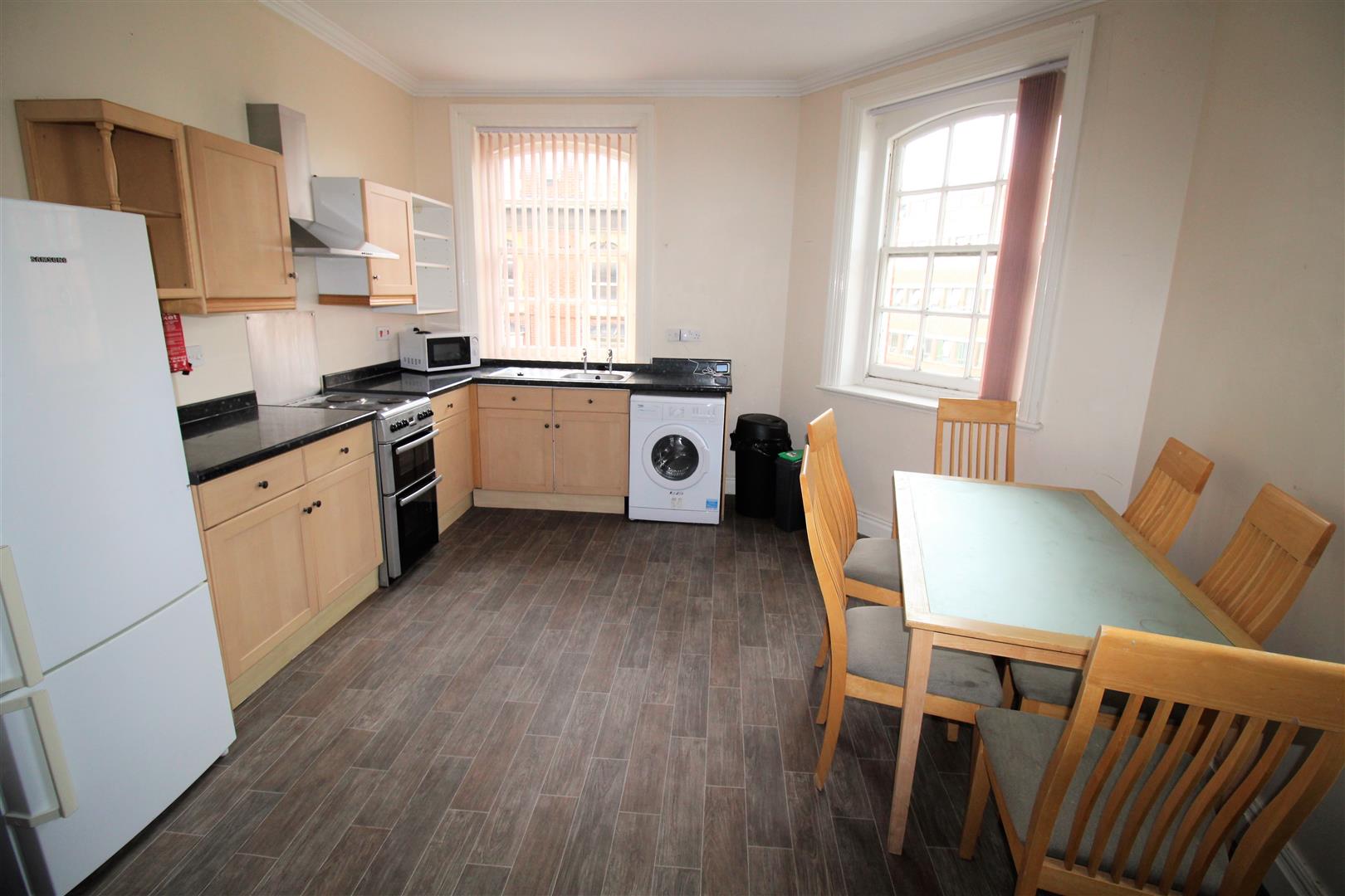 Flat Hendy Close in Portsmouth