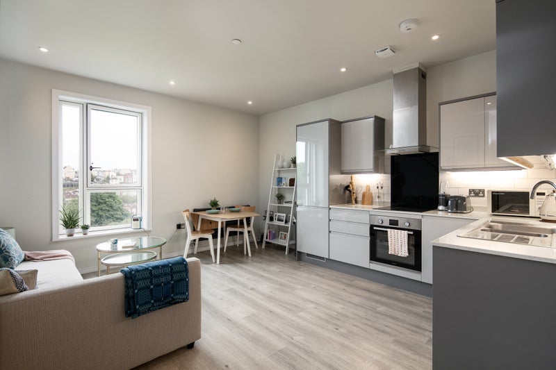 Flat St Catherine's Place in Bristol