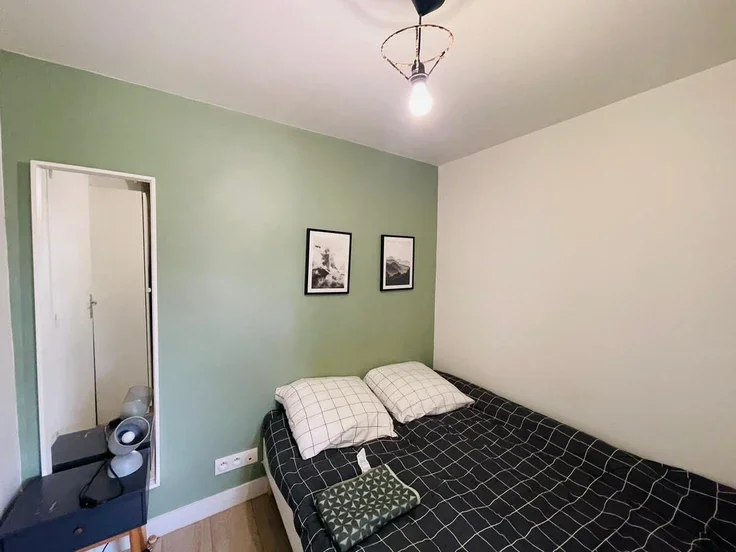 Flat Rue Petit in Clichy