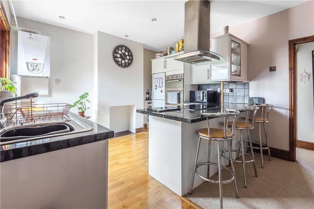 Flat Preston Road in Yeovil