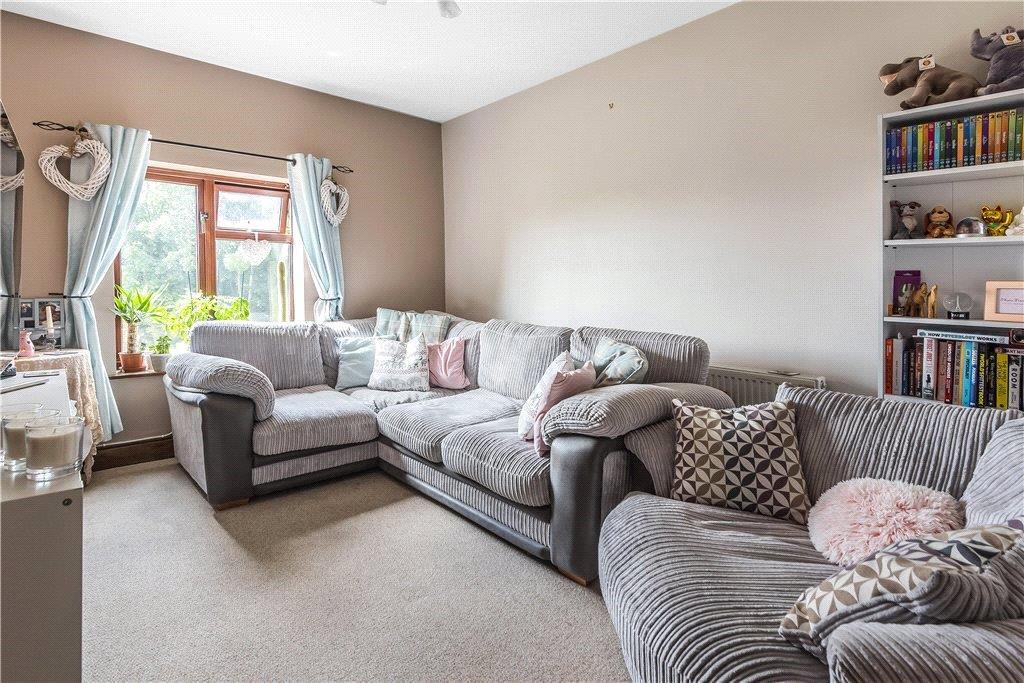 Flat Preston Road in Yeovil