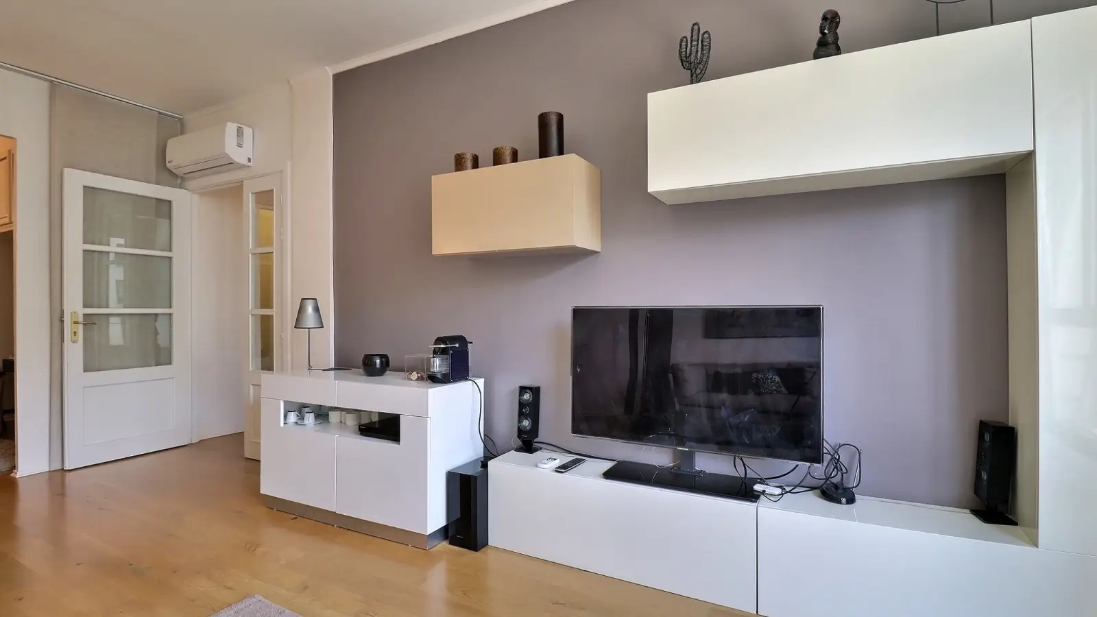 Flat Rue Scheffer in Paris