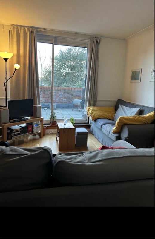 Room Murfett Close in Greater London