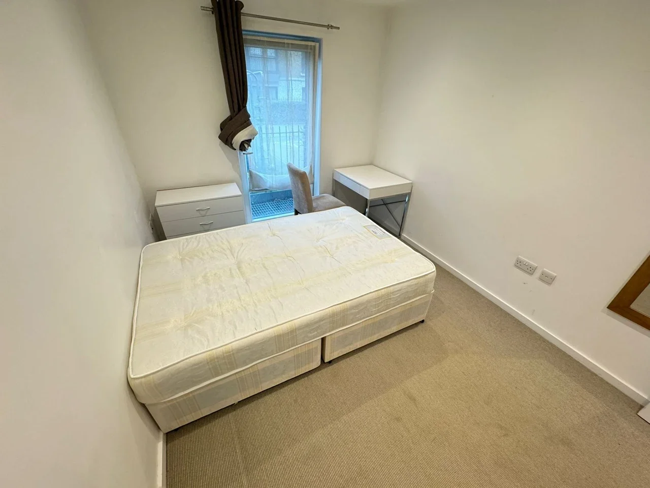 Flat Lucerne Road in Greater London