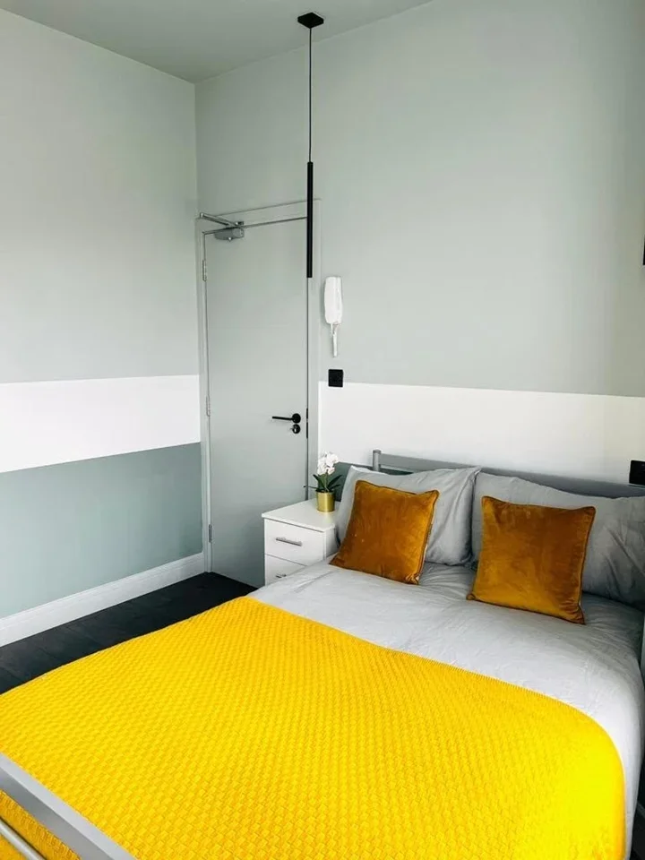 Room Arngask Road in Greater London