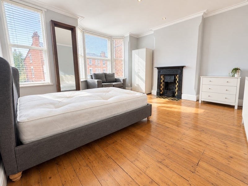 Room Colwick Road in Nottingham
