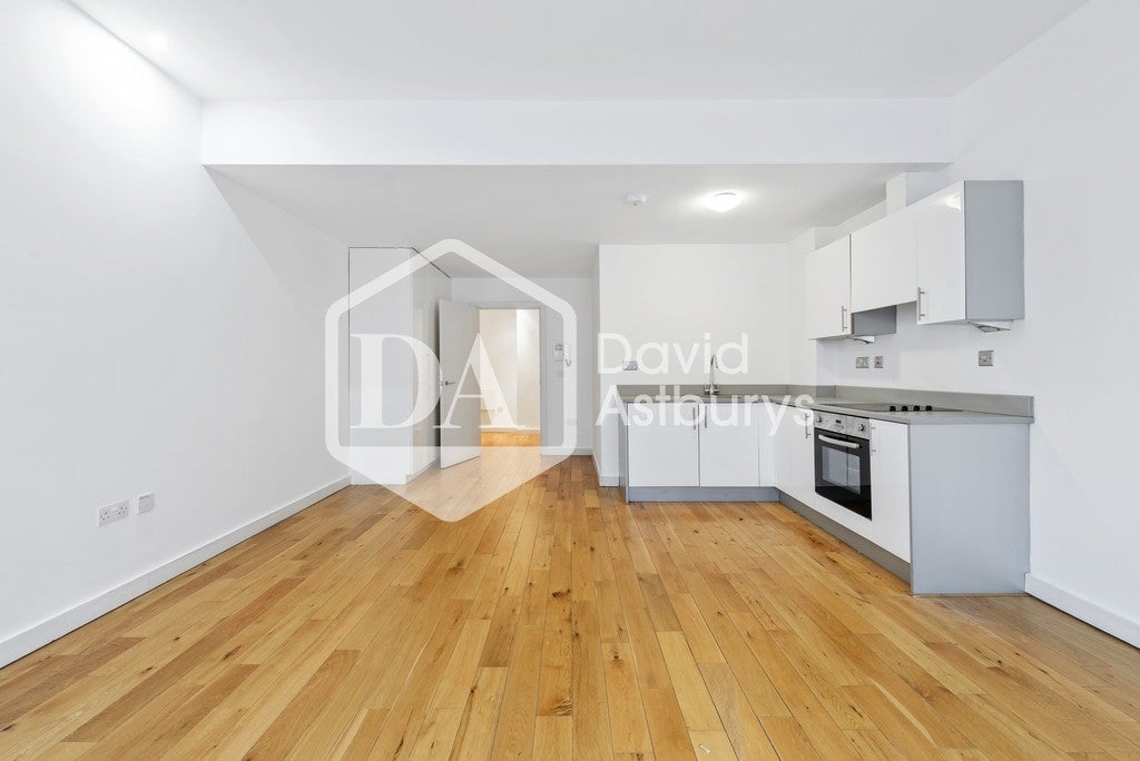 Flat York Way in Greater London