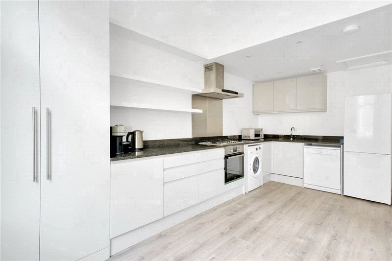 Flat Stanhope Mews West in Greater London