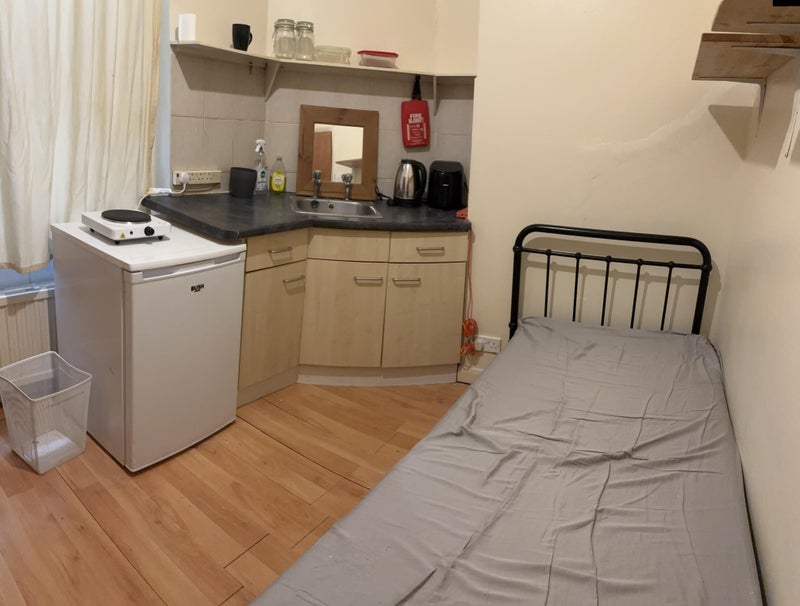 Room Rutland Park in Greater London