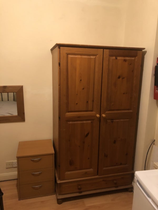Room Rutland Park in Greater London