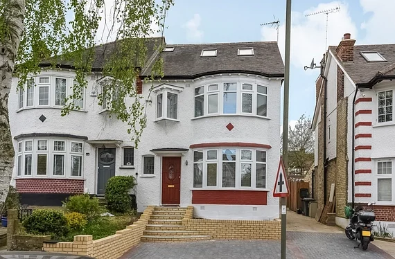 House Fursby Avenue in Greater London