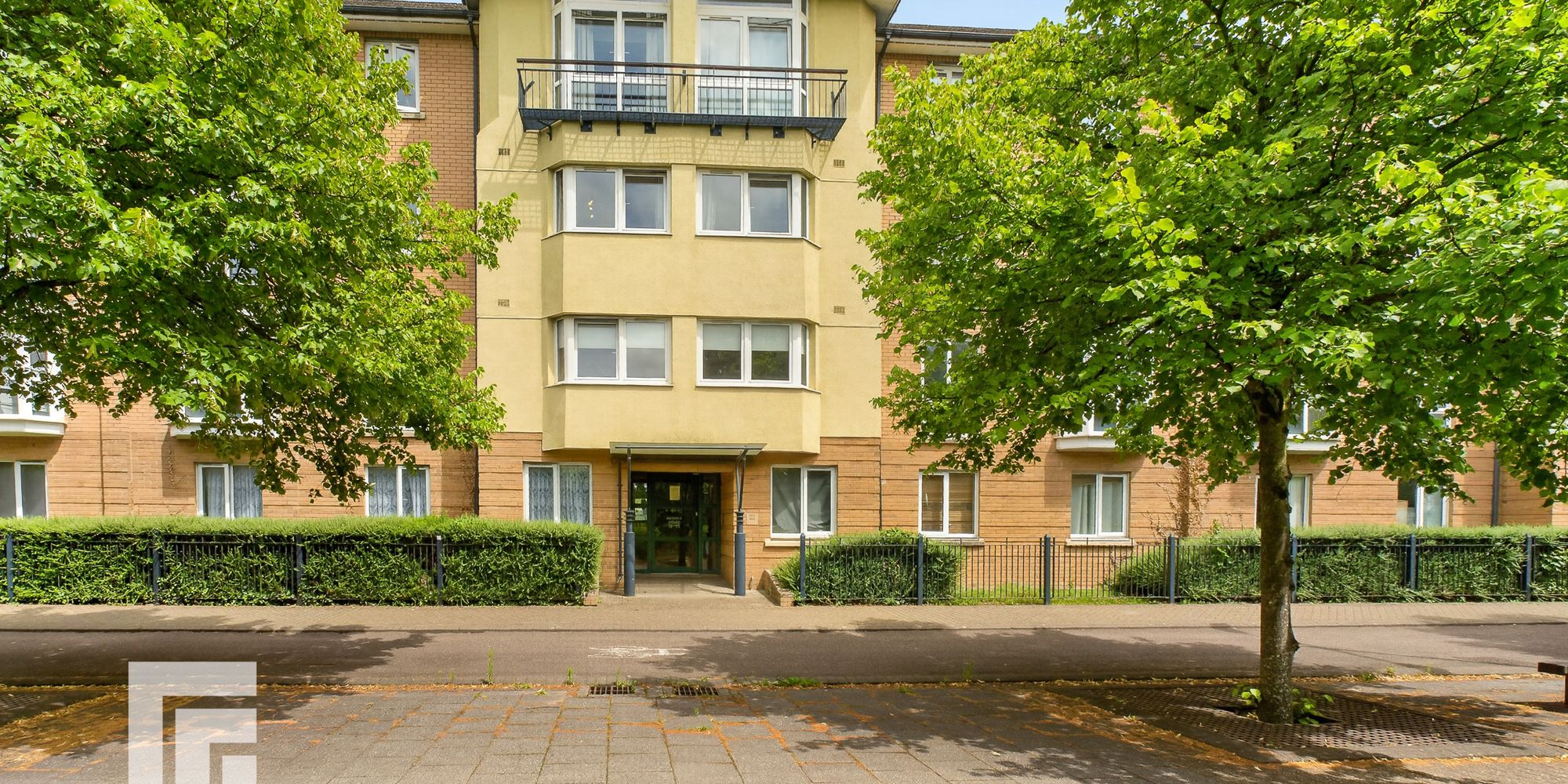 Flat Lloyd George Avenue in Cardiff