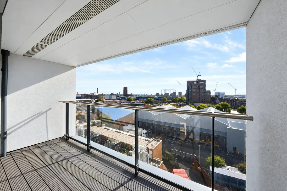 Flat Rotherhithe New Road in Greater London