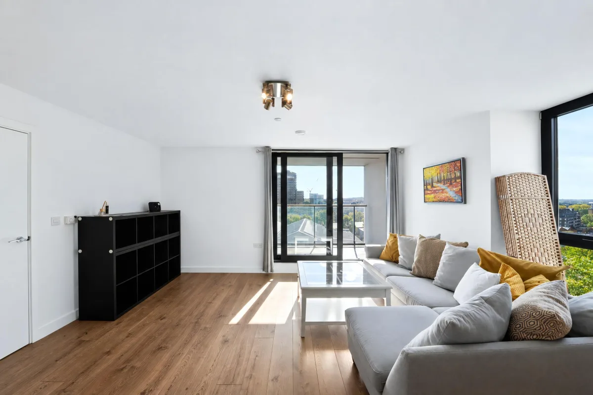 Flat Rotherhithe New Road in Greater London