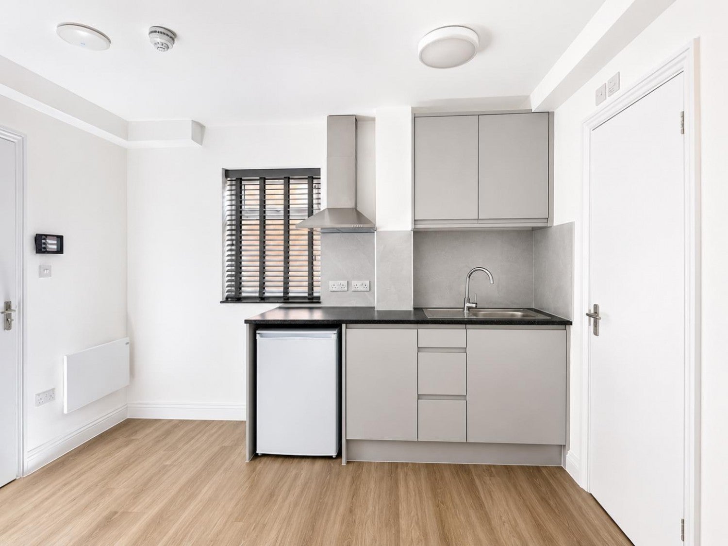 Flat Stag Lane in Greater London