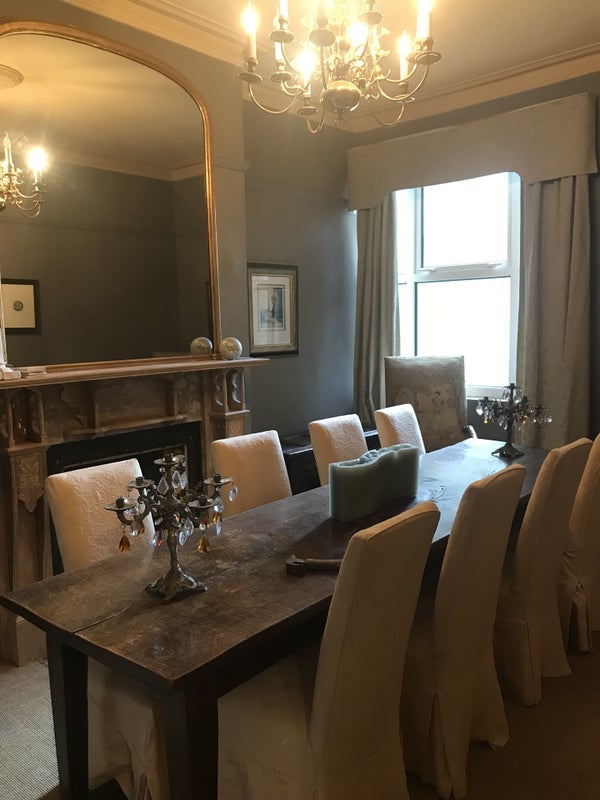 Room Cotham Road in Bristol