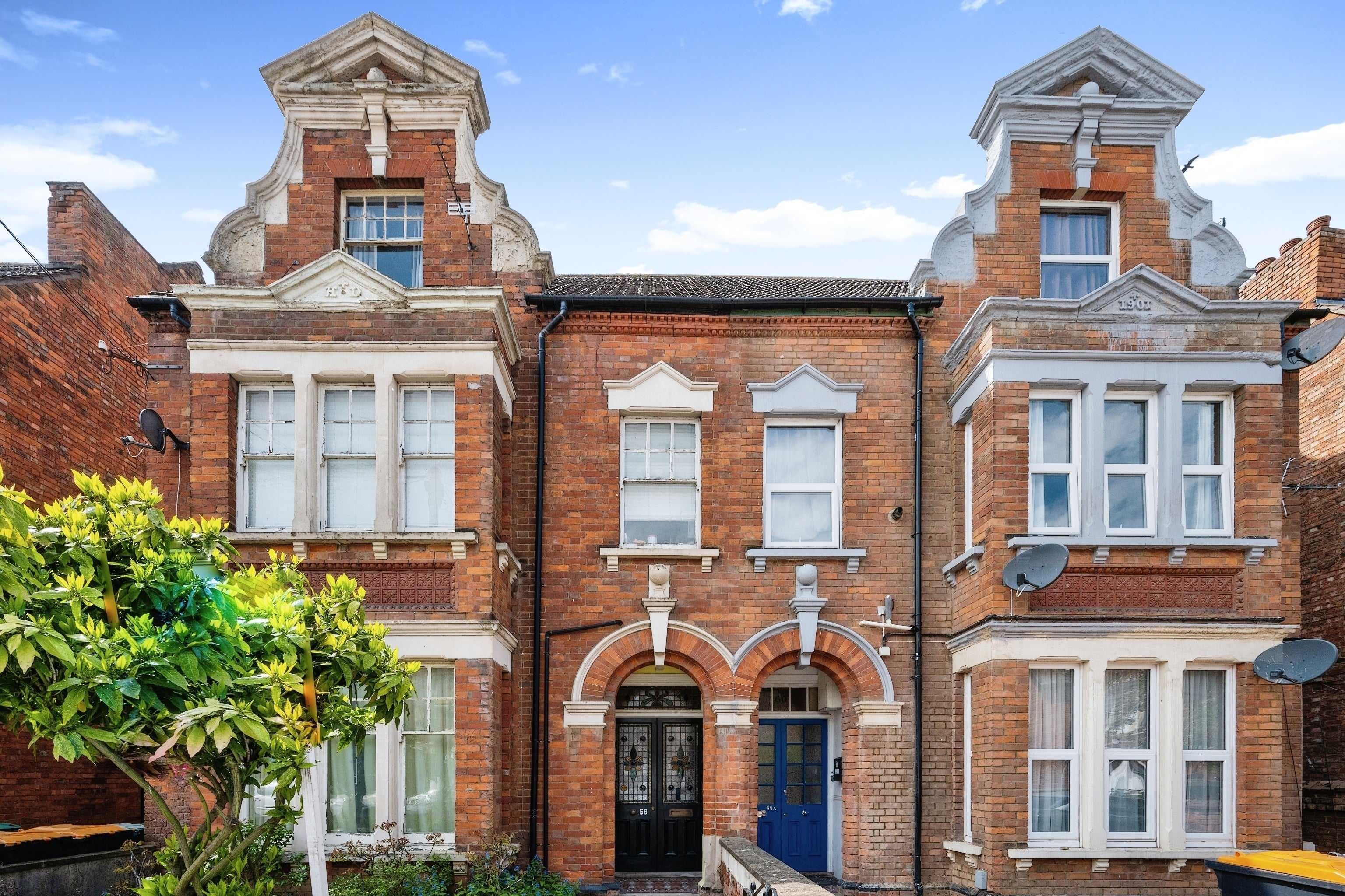 Flat St Michaels Road in Bedford