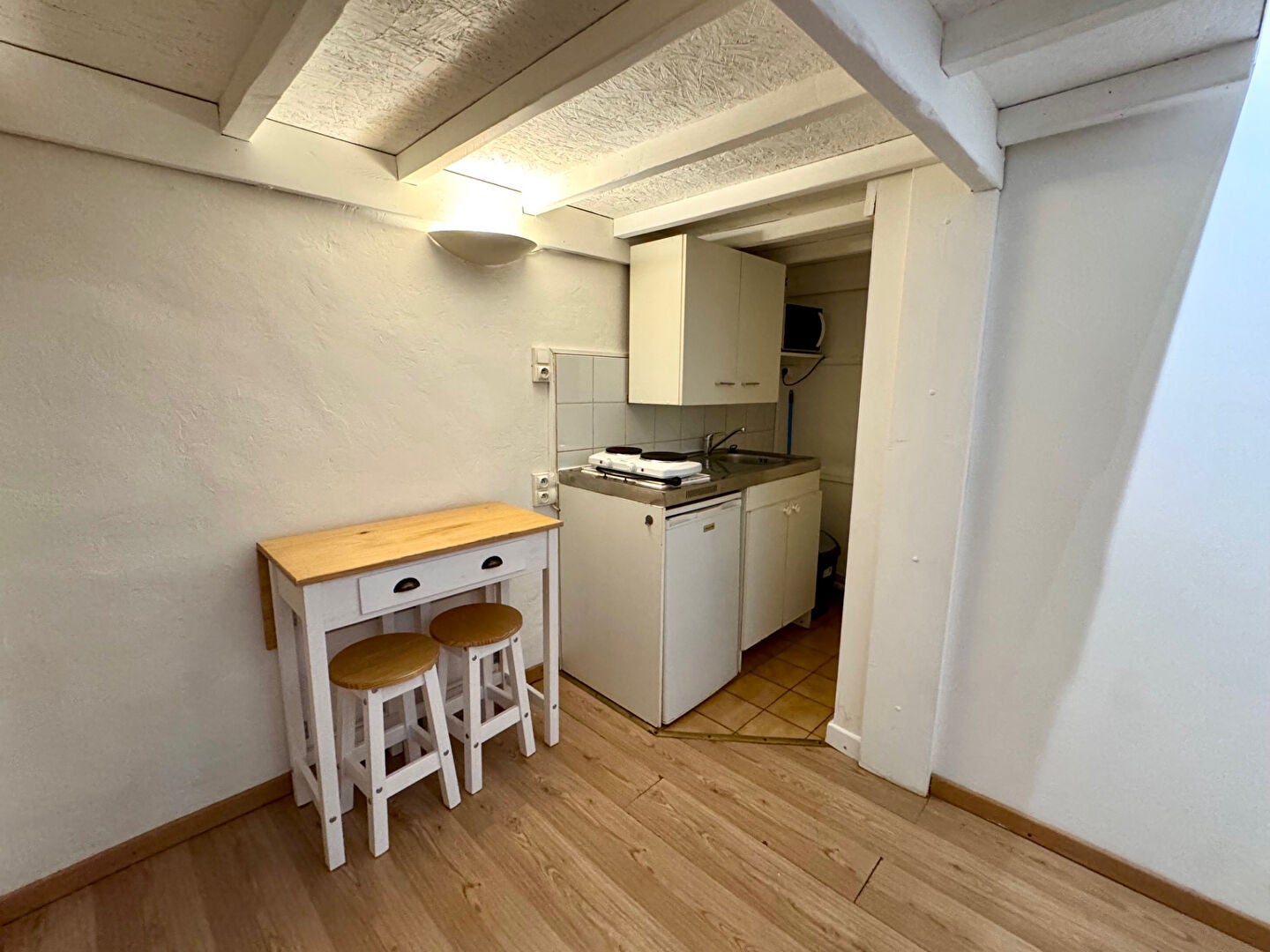 Appartement Rue de la Maison Carrée à Nîmes