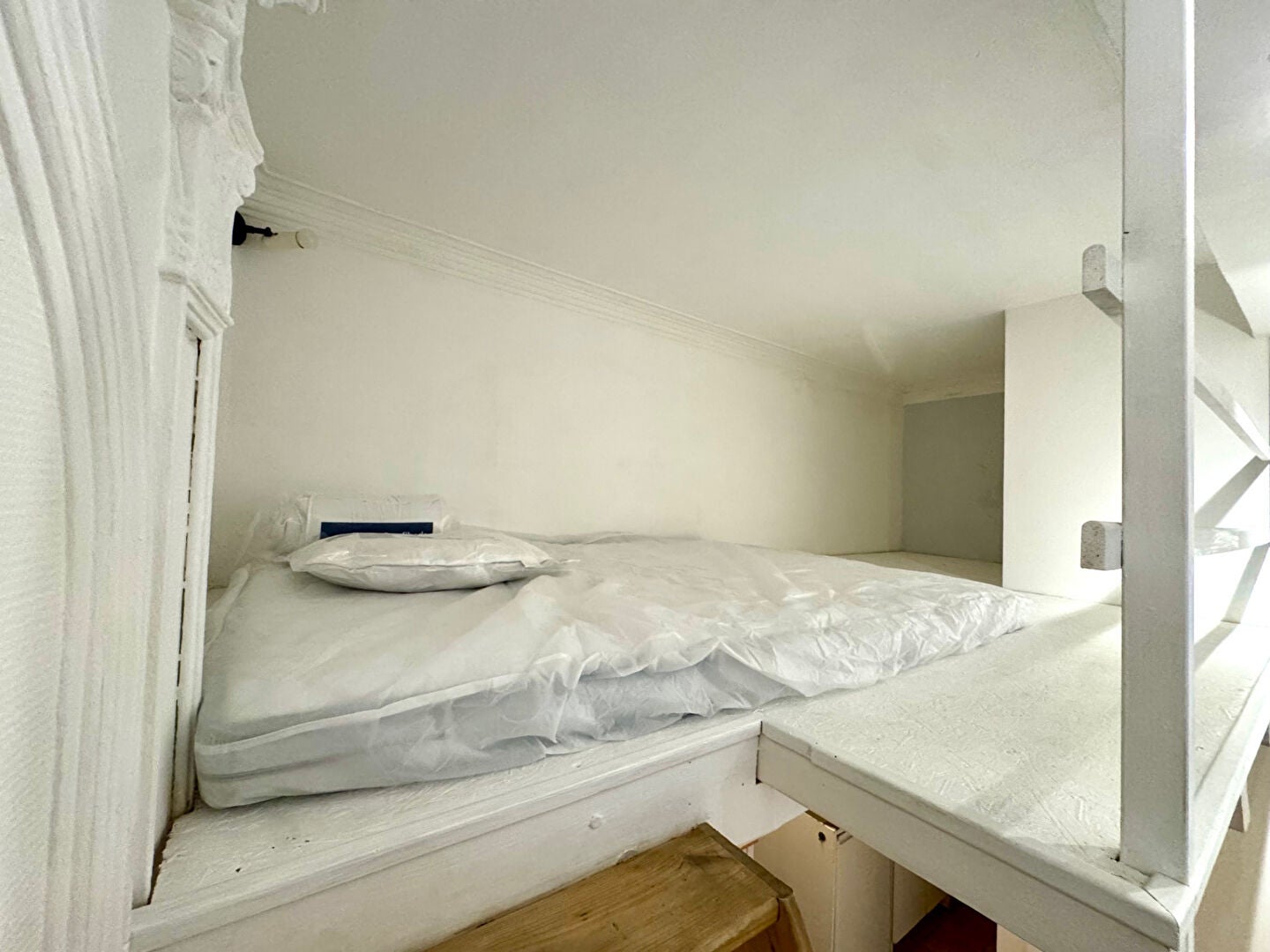 Appartement Rue de la Maison Carrée à Nîmes
