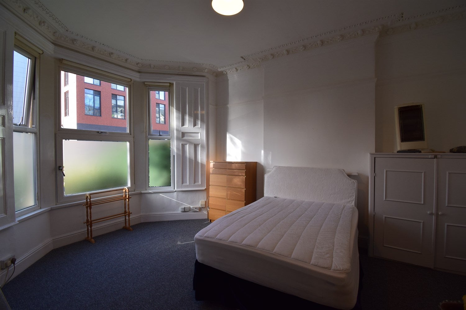 Room Howard Gardens in Cardiff