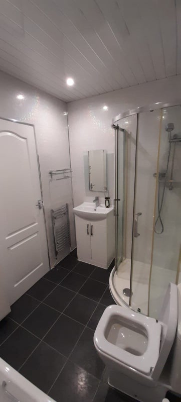 Room Tinto Road in Bearsden