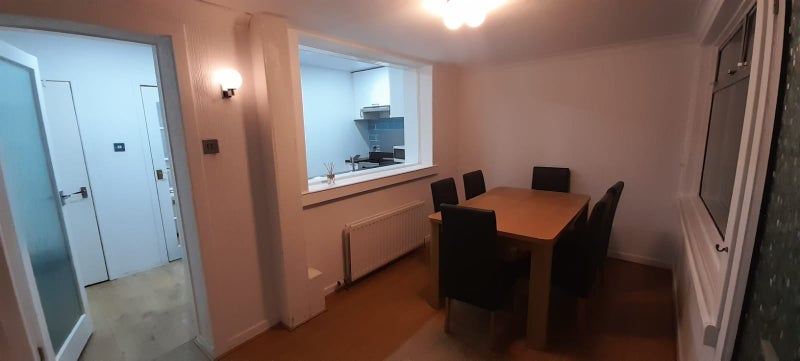 Room Tinto Road in Bearsden