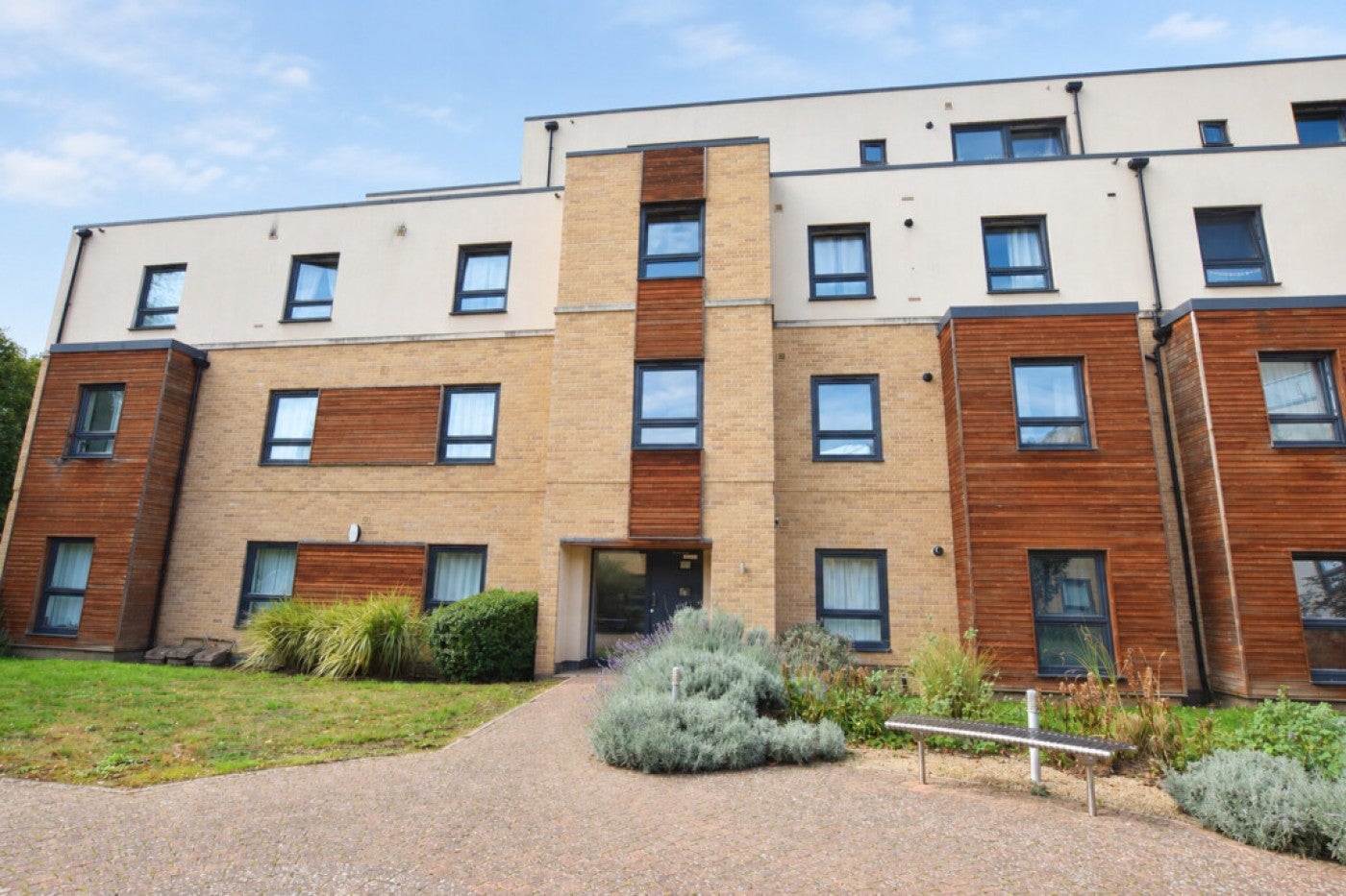 Flat Park Square in Huntingdonshire