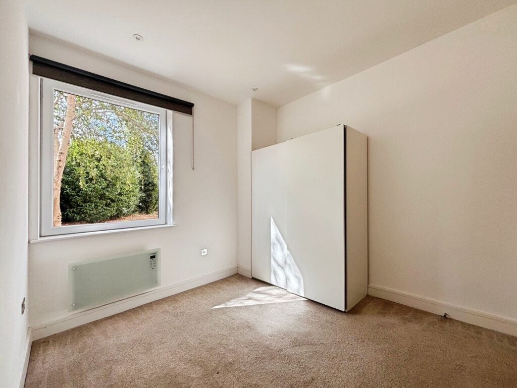 Flat Bartley Way in Hart