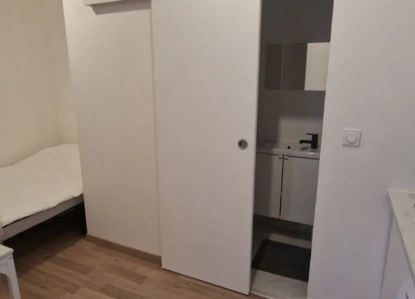 Chambre Rue Chanoine de Villeneuve à Châtellerault