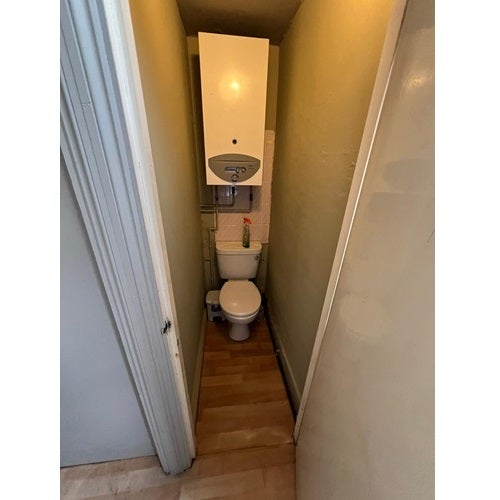 Room Claverton Street in City of Westminster